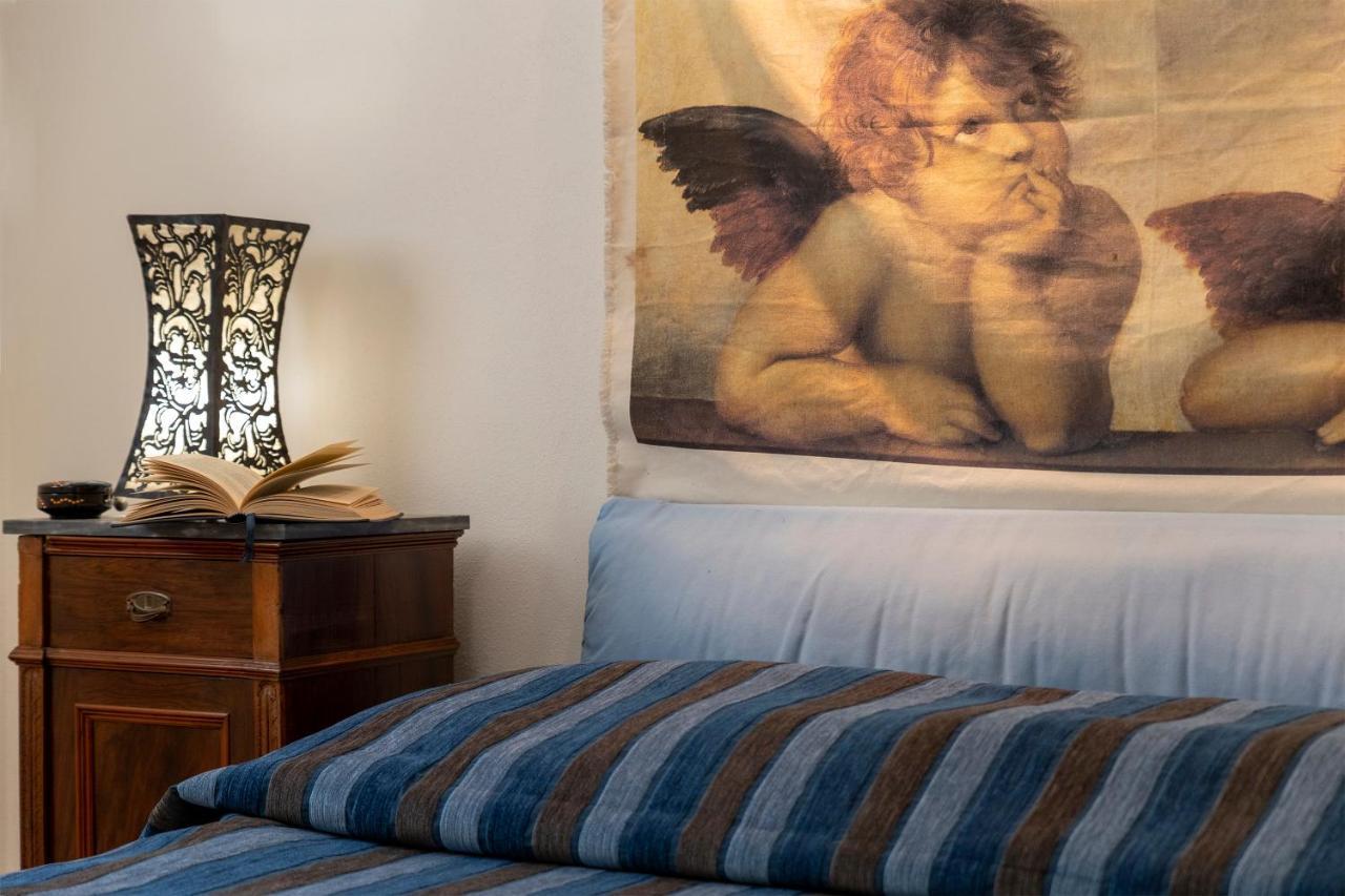 Charming Seafront Apartment With Garden And Patio Fertilia Dış mekan fotoğraf
